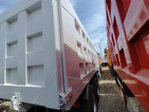 Shakman Delong blanco 2x8 camión volquete para la construcción de carreteras y transporte de movimiento de tierras en la construcción de edificios - Product Image 3