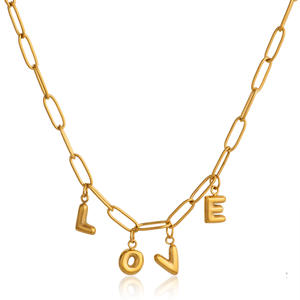 N & S Bijoux tendance en acier inoxydable plaqué or 18 carats pour femme Porte-clés géométrique grec Pendentif d'amour Collier ras du cou à la mode - Product Image 5