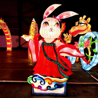 Wasserdichte Outdoor-Seidenlaterne mit Anpassbarer Größe Chinesisches Tierkreiszeichen-Motiv für Chinesisches Neujahr Halloween Schulanfang Abschlussfeier