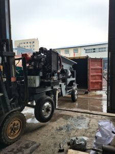 Trituradora de Mandíbulas Móvil PE150*250 PE200*300 PE220*350 para Cantera de Granito, Versión Diésel, con Alimentador y Criba, Exportación a Todo el Mundo - Product Image 2