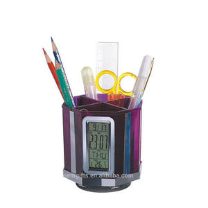 Nuevo diseño Brush Pot Pen Holder con reloj de calendario digital y 4 puertos USB Hub - Product Image 1