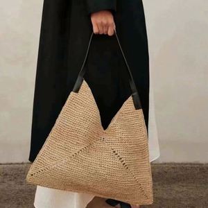 High Quality Women Raffia Straw <b>Bag</b> <b>Large</b> Capacity Single Shoulder Woven Holiday <b>Beach</b> <b>Bag</b> - Product Image 2