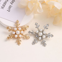 Broche de col en alliage de zinc avec perles et strass électroplaqués pour accessoires vestimentaires de mariage