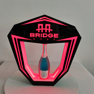 Présentateur de bouteilles LED rechargeable personnalisable Nightclub VIP Service Bar Plateaux de service Black <span class=keywords><strong>Armand</strong></span> Présentoirs - Product Image 6