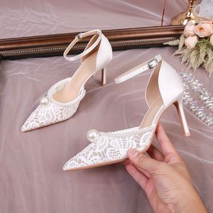 รองเท้าส้นสูงแบบสวมเปิดส้นประดับมุกและลูกไม้สีขาวสำหรับงานแต่งงาน ไซส์ 33-42 รุ่นหรูหราสำหรับผู้หญิง - Product Image 4