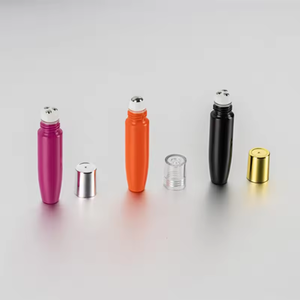 ขวดน้ำหอมโรลออนขนาด 15 <span class=keywords><strong>มล</strong></span>. สีเหลืองอำพัน/สีน้ำเงิน ขวดน้ำมันหอมระเห<span class=keywords><strong>ย</strong></span>ขนาดเล็ก พร้อ<span class=keywords><strong>มล</strong></span>ูกกลิ้งสแตนเลส - Product Image 1