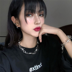 Collar de Espinas, Color Acero, Diseño Geométrico Minimalista, Unisex, Estilo Casual, Hip Hop, Punk, Joyería de Cadena - Product Image 1