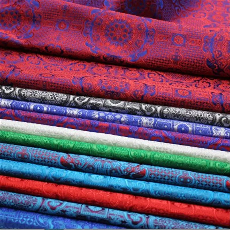 Nueva tela de brocado Jacquard de poliéster lavable de buena textura para ropa de mesa textil para el hogar