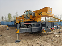 Grue d'occasion QY70K /2 de 70 tonnes, équipement authentique, utilisée mais non abusée, meilleur prix, moteur, hauteur de levage 40m, vente chaude