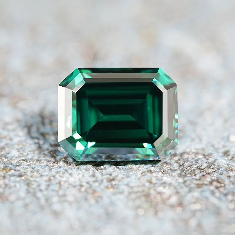 Wholesale Lab Grown Gem Stone VVS Clarity Color Diamond Nature Dark Green Emerald Cut 1ct Moissanite Loose