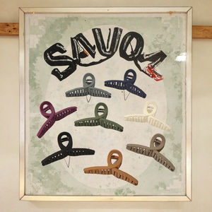 Pinzas de Pelo Grandes con Diseño de Lazo en Spray Mate para Mujer, Estilo Maillard, Elegantes Pinzas de Pelo de Plástico con Forma de Mariposa - Product Image 3