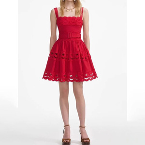 Yfy Tùy Chỉnh 2026 Phụ Nữ Hai Mảnh Thiết Lập Phong Cách Phương Tây Quần <span class=keywords><strong>Capri</strong></span> Tank Crop Top Đô Thị Thời Trang Đường Phố Phạm Vi Túi Thiết Kế Mùa Hè Thời Trang - Product Image 2