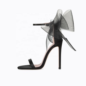 Sandali da Donna di Tendenza 2024 <span class=keywords><strong>con</strong></span> Punta Aperta e Decorazione a <span class=keywords><strong>Farfalla</strong></span>, <span class=keywords><strong>Scarpe</strong></span> Estive <span class=keywords><strong>con</strong></span> Suola Antiscivolo per Uso Esterno - Product Image 4
