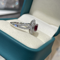 Modische Trendige S925 Silber Labor-Gezüchteter Roter Rubin Ring Ohrringe Halskette Bankett-Schmucksets 2ct Dinner-Party Schmuck