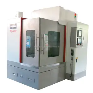 เครื่องเจาะและกัดเครื่องแกะสลักสากลเราเตอร์ CNC ให้เครื่อง PLC Vmc ความแม่นยําสูง แนวตั้ง 3 แกน 24 800 350