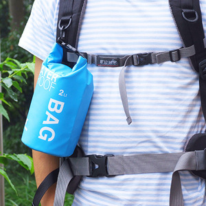 กระเป๋ากันน้ำร็อคสโตน 2 ลิตร สำหรับจัดเก็บของกลางแจ้งสำหรับการว่ายน้ำและล่องแก่ง - Product Image 3