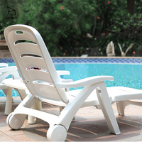 Fournisseur Chaises de plage Chaise longue de jardin pliante en plastique pour piscine Mobilier d'extérieur Chaise longue avec accoudoir