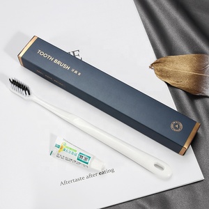 高級カスタムホテルアメニティキット使い捨て歯ブラシミニシャンプーゲストスリッパセット - Product Image 2