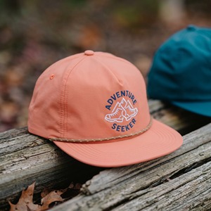 Casquettes Snapback personnalisées avec logo brodé OEM, casquettes à 5 panneaux, casquettes en nylon non structurées - Product Image 1