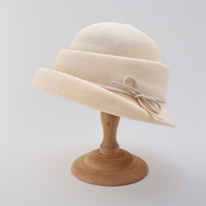 Sombrero de copa negro estilo Hepburn francés para mujer, para otoño e invierno, con un toque de alta clase, como un sombrero de dama joven. - Product Image 5