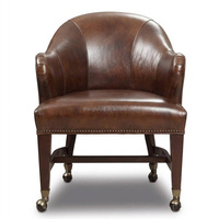 Fauteuil classique en cuir huilé et ciré, base en bouleau et clous décoratifs, pour salle de jeux, salle à manger, hôtel, bureau - Vente en gros OEM