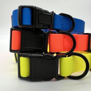 2024 moda de lujo impermeable suave Tpu recubierto de nailon caucho silicona Pvc correas <span class=keywords><strong>collar</strong></span> de perro y conjunto de correa de plomo - Product Image 3