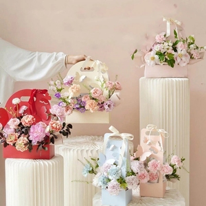 Boîte à fleurs en papier avec poignée papillon, élégante, panier de transport pour bouquet, pour la Saint-Valentin, emballage cadeau - Product Image 2