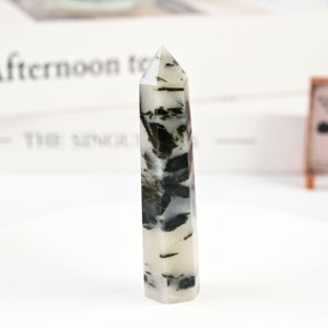 Tour de cristal naturel en gros : Pointe de quartz tourmaline noire, pierre précieuse en vrac pour l'artisanat et la décoration intérieure - Product Image 2