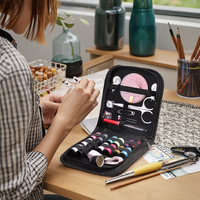 Kit de couture portable 10 pièces avec boîte à fils et outils de couture pour le tricot à la main et l'utilisation à domicile et en voyage, emballé dans un sac