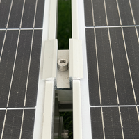 Kit de Fixation Intermédiaire Solaire Universel en Aluminium Anodisé Certifié CE 30,35 mm Facile à Installer pour le Montage de Panneaux Solaires