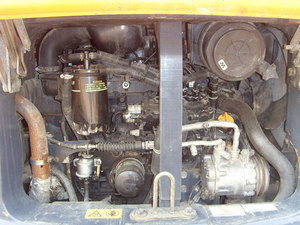 Excavatrice sur chenilles hydraulique Hitachi ZX55 d'occasion, modèle 2023, 5,5 tonnes, moteur, boîte de vitesses, prix avantageux - Product Image 6