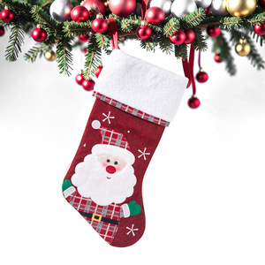 Chaussettes de Noël écologiques, faites à la main, durables, personnalisables, douces, cousues, en velours épais brillant, 18 pouces, rouge, pour impression en relief - Product Image 3