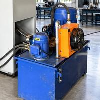 Máquina formadora de laminado en frío de hoja de barrena en espiral única de vuelo de tornillo helicoidal seccional sin eje hidráulico de alta eficiencia
