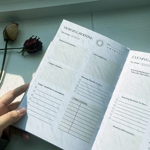 Cadeau <span class=keywords><strong>de</strong></span> luxe pour un ami Logo personnalisé My Daily Self Care well Self Care Affirmation <span class=keywords><strong>Gratitude</strong></span> Journal Notebook - Product Image 6