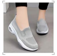 Chaussures confortables à coussin d'air pour femmes, baskets de marche antidérapantes en tricot avec soutien de la voûte plantaire et semelle compensée pour personnes âgées