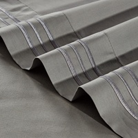 Hôtel drap plat et taie d'oreiller ensembles de ligne de broderie ourlet blanc couleur microfibre drap housse et taie d'oreiller ensembles