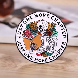 Đọc những người đam mê sọ Trâm Halloween ma vui vẻ huy hiệu phim hoạt hình Chỉ cần thêm một chương chữ hoa men ve áo Pin - Product Image 4