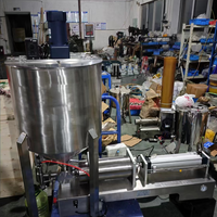 Machine de remplissage semi-automatique à piston électrique de 1000 ml pour pâtes, crèmes, jus, huiles, produits chimiques, bouteilles en plastique