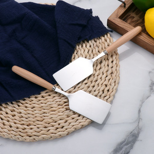 Spatule de mélange pour pâte d'argile de moxibustion, spatule en acier inoxydable avec manche en bois, outil de thérapie par compresse chaude aux herbes - Product Image 3