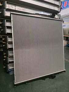 Nouveau radiateur de camion anti-corrosion VO-004 avec flux croisé, haute efficacité, design compact, gain de place, garantie d'un an - Product Image 3