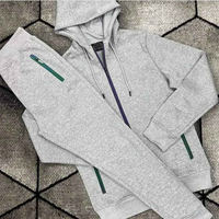 Grosir setelan jas keringat poliester Crewneck pria desain kustom MOQ Rendah setelan Track Jogging Gym murah untuk musim dingin