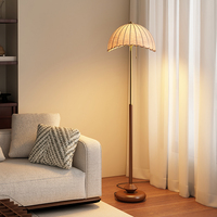 Chinesische Art Luxus Home Decoration Lampe Wohnzimmer Sofa Ecke Massivholz Sockel Stehlampe Stoff Lampen schirm Hotel Stehlampe