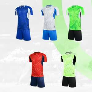 Toptan yüksek kalite OEM futbol forması küresel en çok satan özel profesyonel kalite futbol forması & şort takımı - Product Image 1