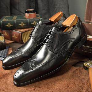 Chaussures plates pour hommes en cuir véritable de haute qualité personnalisées pour un style décontracté et tendance. Nouvelles chaussures à lacets souples pour hommes - Product Image 5