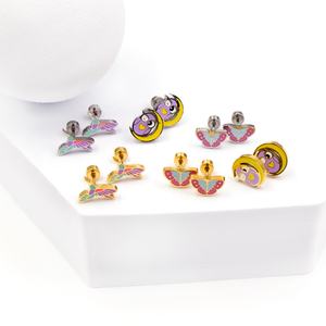 Boucles d'oreilles clous pour enfants et bébés, en acier inoxydable plaqué or 18 carats, motifs papillon, oiseau, pingouin, adorables et fantaisie - Product Image 1