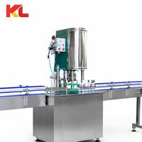 Ligne de production d'eau en bouteille à 12 têtes, type split, machine de lavage, remplissage et scellage de bouteilles PET pour usine d'eau à petite échelle