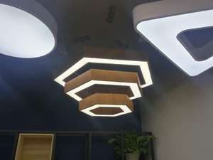 Lampada <span class=keywords><strong>a</strong></span> <span class=keywords><strong>Sospensione</strong></span> Esagonale Moderna <span class=keywords><strong>a</strong></span> LED per Ufficio, Lampada Lineare per Palestra e Stadio, <span class=keywords><strong>Lampadario</strong></span> dalla Forma Irregolare - Product Image 5