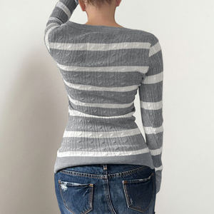 Suéter Acogedor de Punto Trenzado a Rayas - Top Otoñal de Cuello Redondo Suave para Mujer en Viscosa/Poliéster con Ajuste Relajado e Informal - Product Image 5