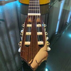 Guitarra Flamenca Española Popular de Color Amarillo con Tapa Sólida - Product Image 4