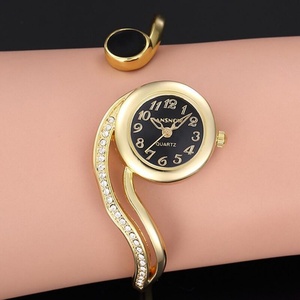Reloj de Pulsera con Incrustaciones de Diamantes de Moda para Mujer, Esfera Pequeña, Reloj de Cuarzo Delgado para Muñeca - Product Image 1
